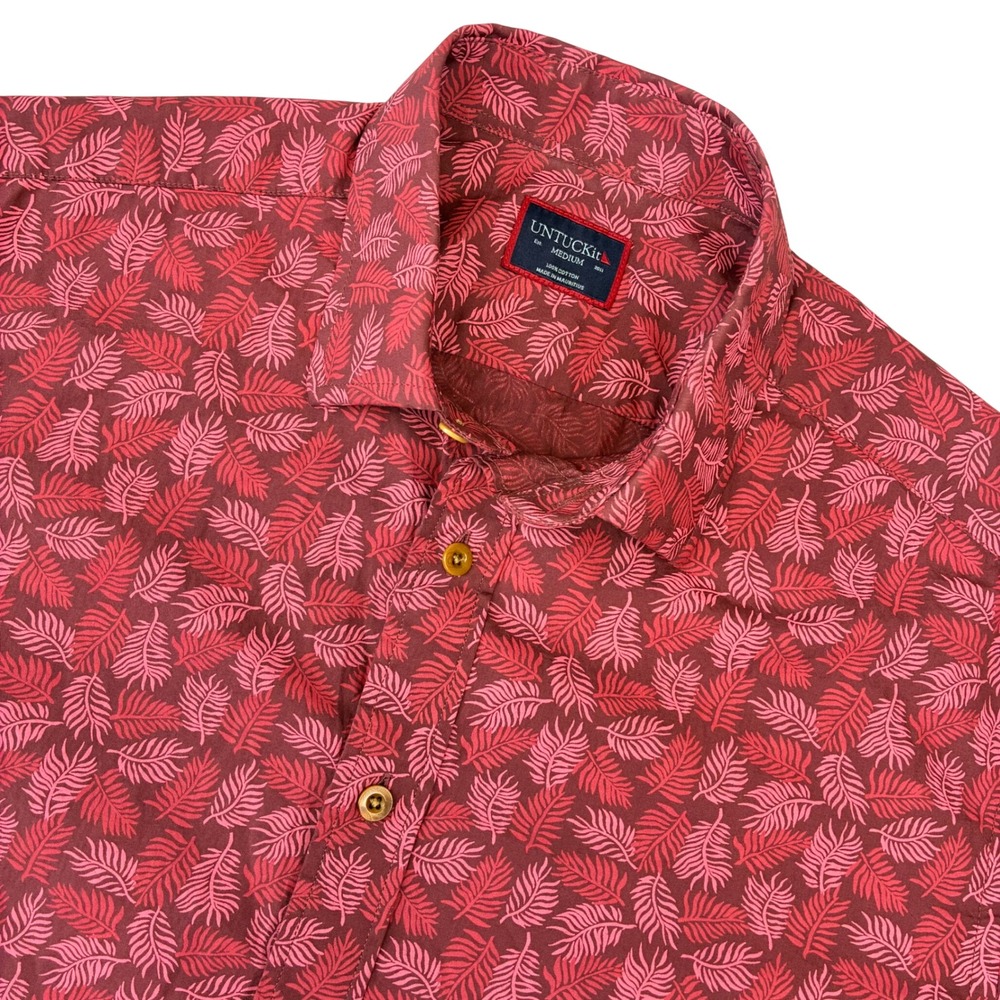 UNTUCKit Button Down Shirt Mens Medium Red Pink Tropical Leaf Short Sleeve